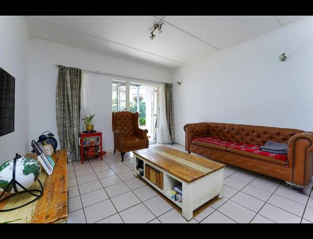 2 BEDROOM APARTMENT FOR SALE IN DOUGLASDALE